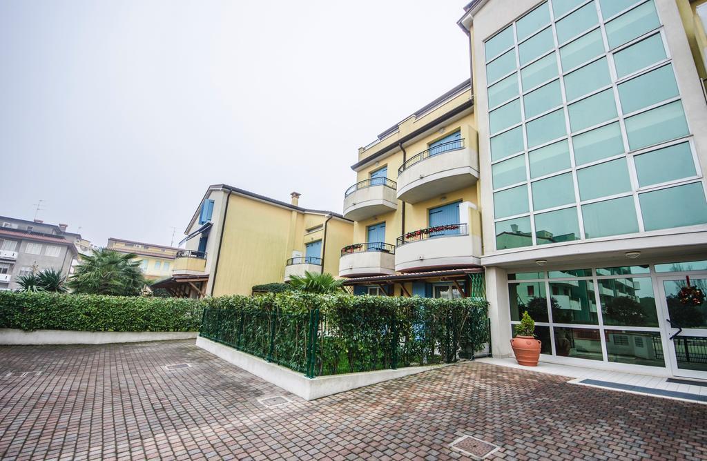 Residence Elisa Caorle Exterior foto